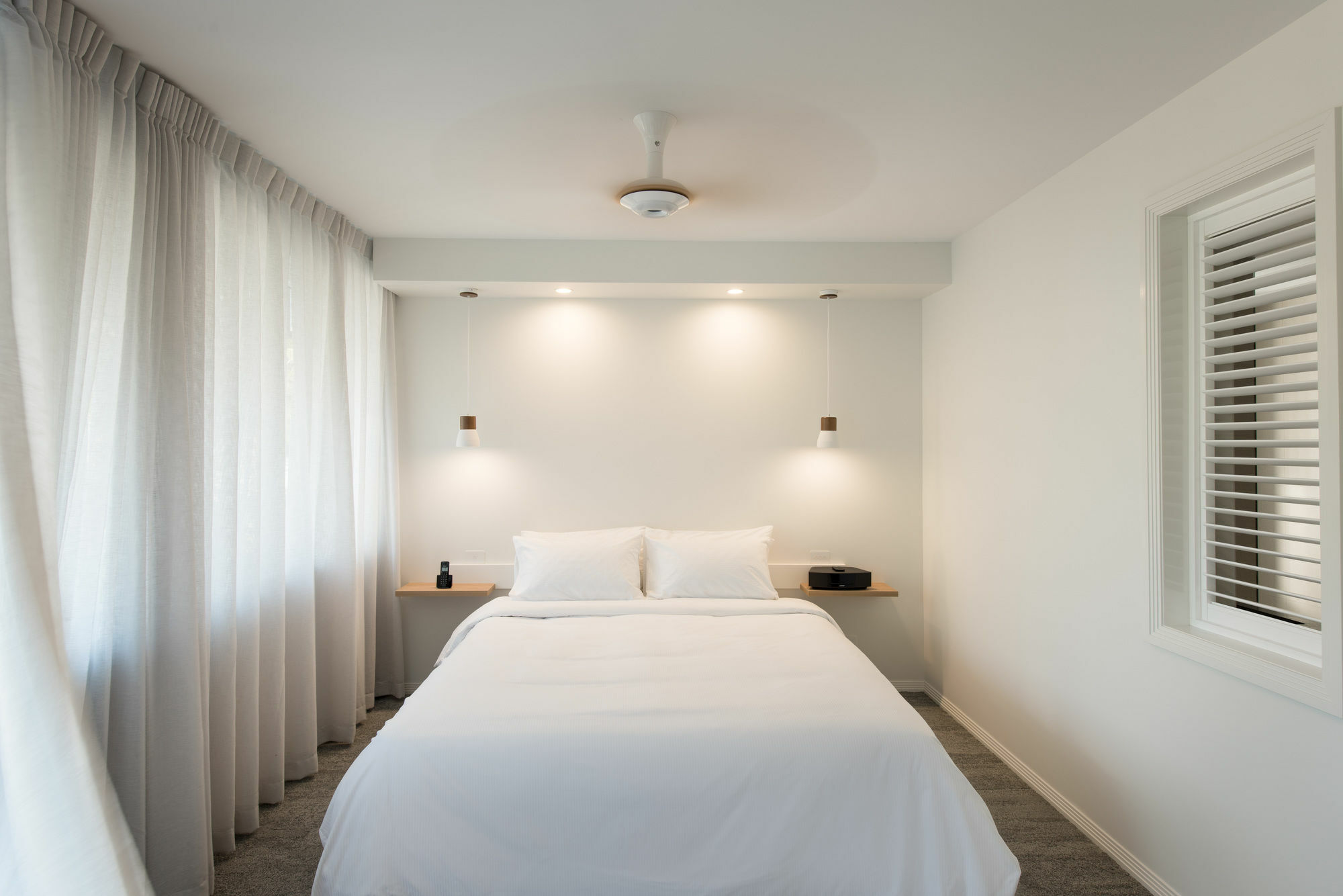 Heart Hotel And Gallery Whitsundays Ерлі-Біч Екстер'єр фото